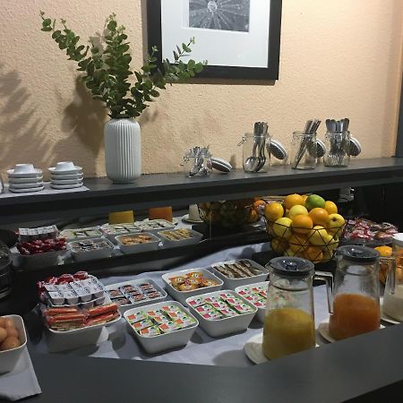 Confort Hotel Montgeron Eksteriør bilde