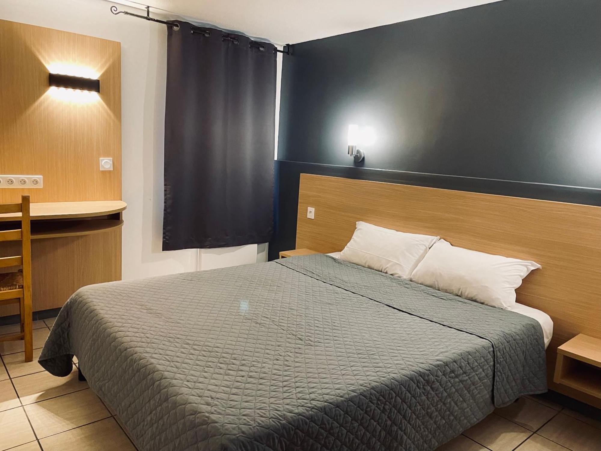 Confort Hotel Montgeron Eksteriør bilde