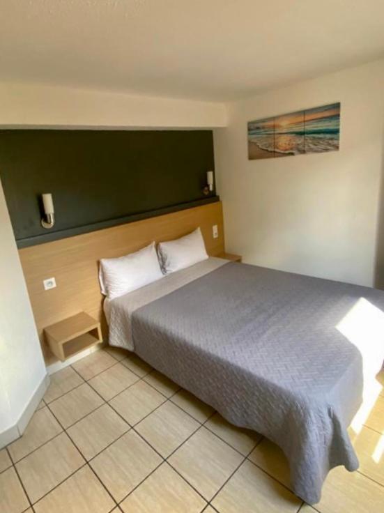 Confort Hotel Montgeron Eksteriør bilde