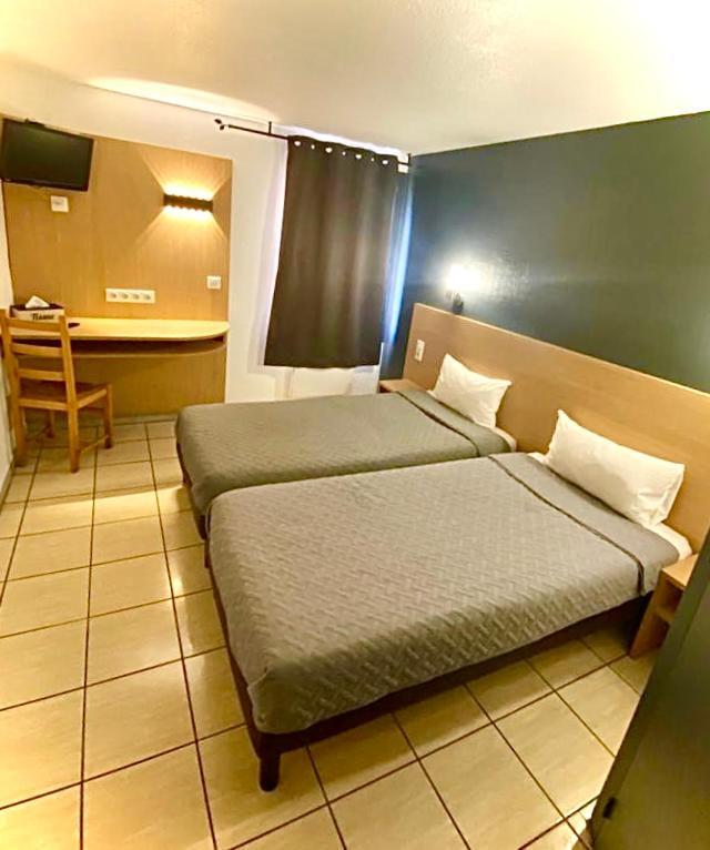 Confort Hotel Montgeron Eksteriør bilde